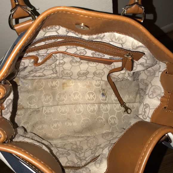 Purse - Picture 2 of 4